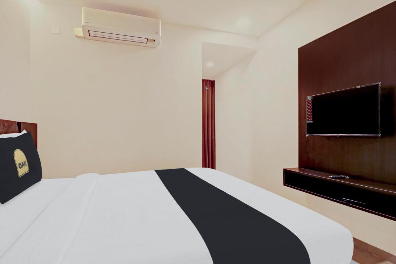 מלון העיר בנגלור Townhouse Oak Tierra Woods Manyata מראה חיצוני תמונה