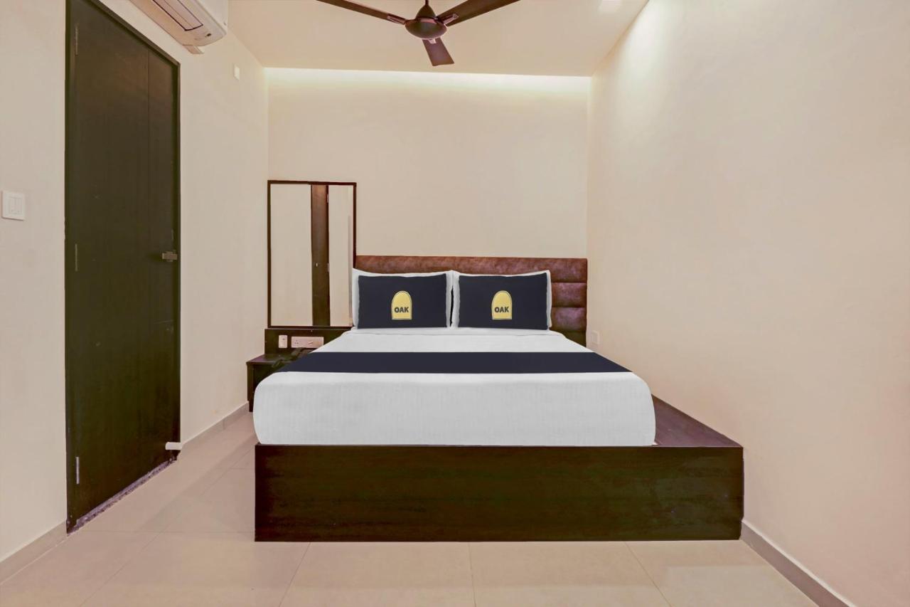 מלון העיר בנגלור Townhouse Oak Tierra Woods Manyata מראה חיצוני תמונה